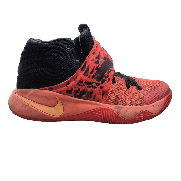 Men's Nike Kyrie 2 Basketball Shoes Size 7.5 Red Black - Picture 4 of 8